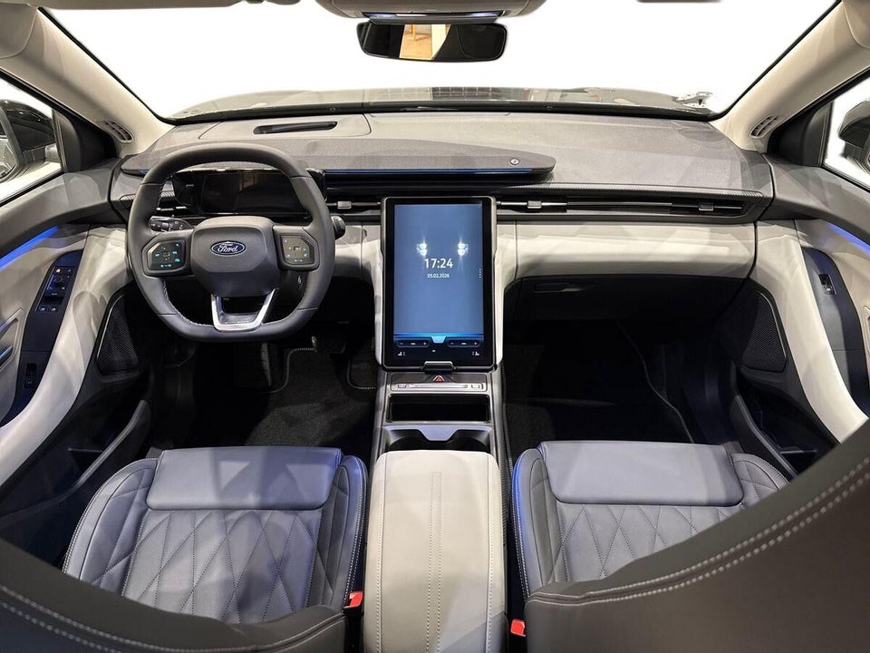 Ford Explorer 77 Premium Extended Range 5d