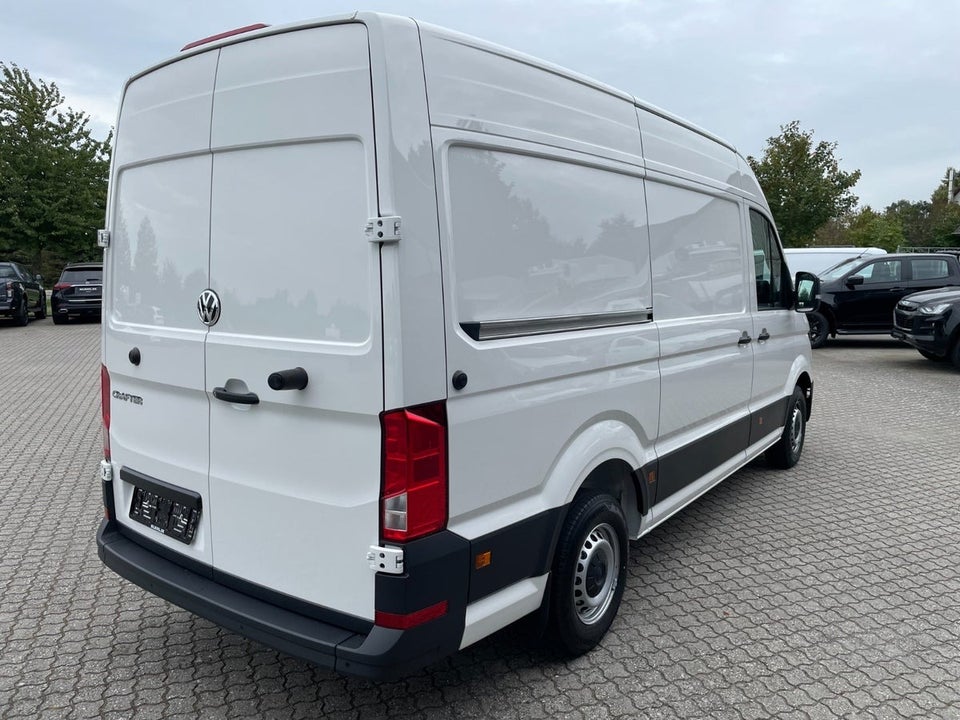 VW Crafter 35 2,0 TDi 177 Kassevogn L3H2 aut.