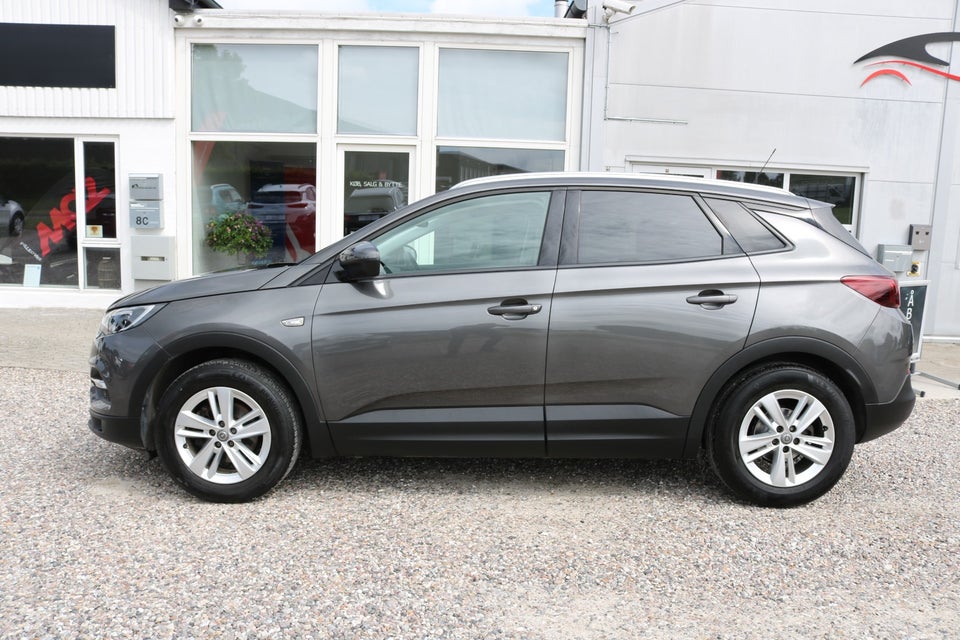 Opel Grandland X 1,2 T 130 Enjoy 5d