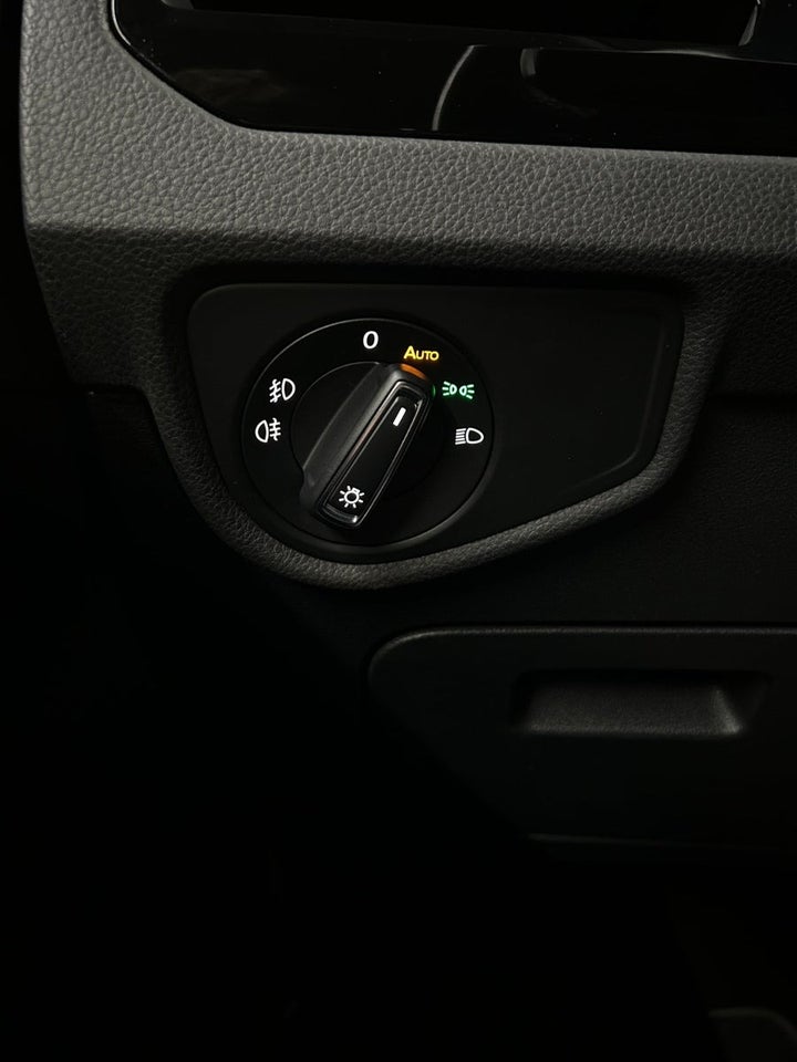 VW Touran 2,0 TDi 150 Highline DSG 7prs 5d