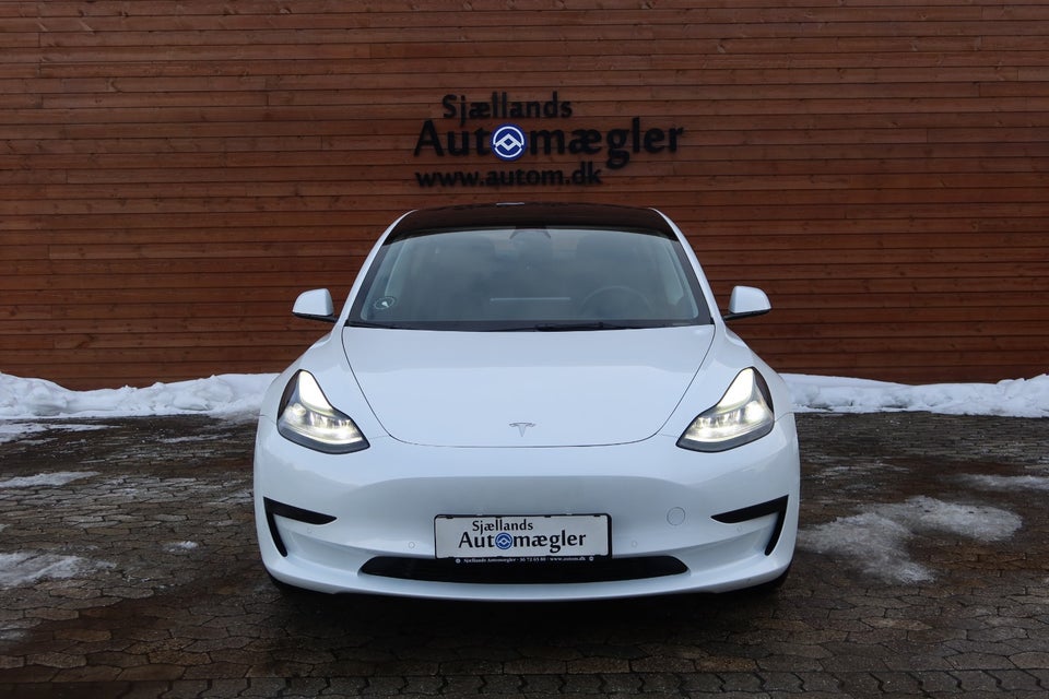 Tesla Model 3 Standard Range+ RWD 4d