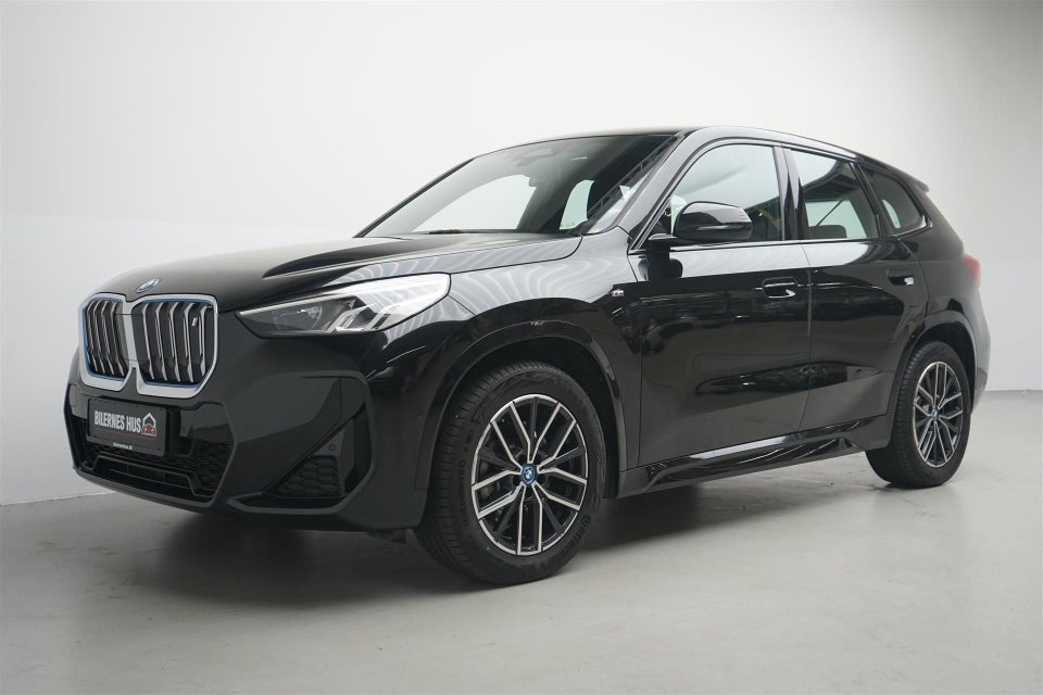 BMW iX1 xDrive30 M-Sport 5d