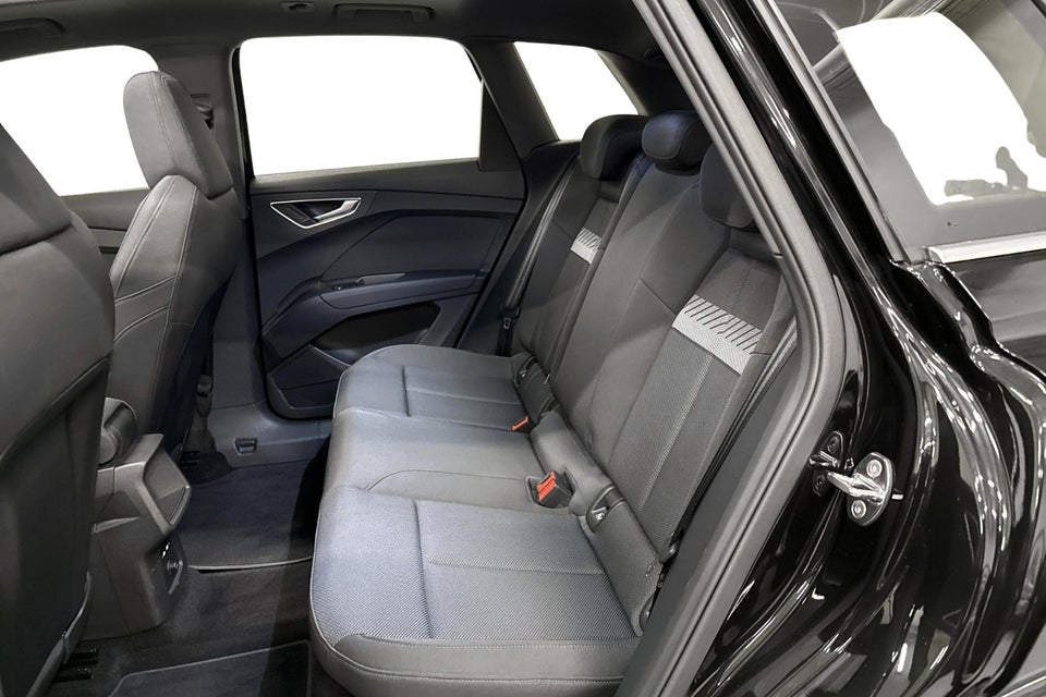 Audi Q4 e-tron 45 Progress 5d