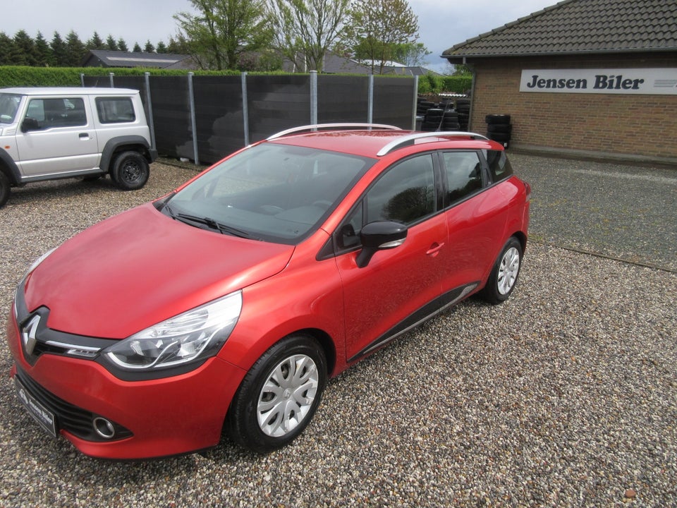 Renault Clio IV 0,9 TCe 90 Expression Sport Tourer 5d