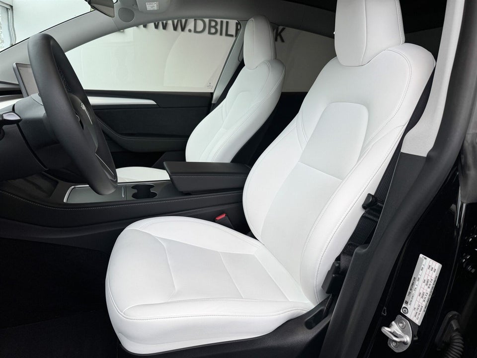 Tesla Model Y Long Range AWD 5d