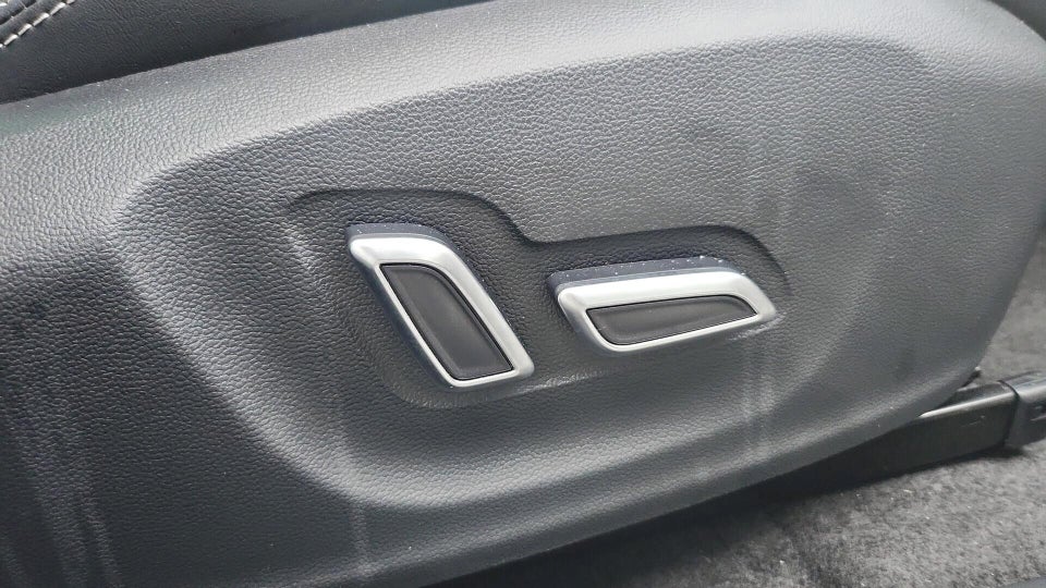 MG Marvel R Luxury 5d