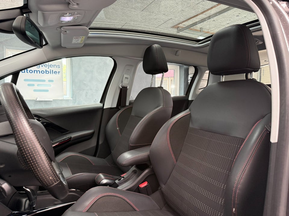 Peugeot 2008 1,5 BlueHDi 120 GT Line Sky EAT6 5d