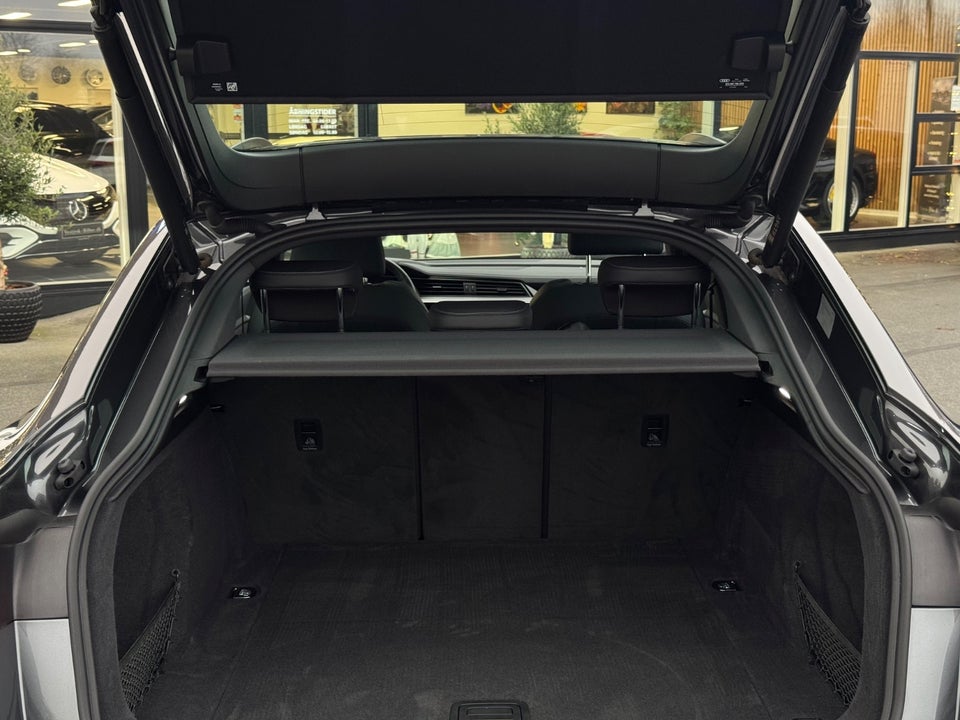 Audi Q8 e-tron 55 S-line Sportback quattro 5d