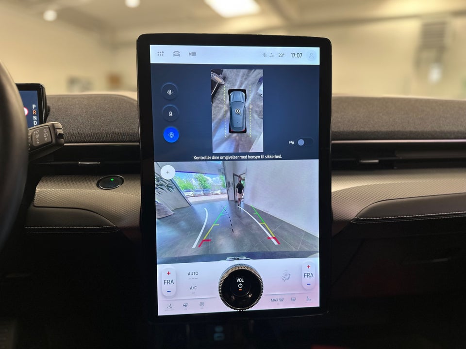 Ford Mustang Mach-E 98 Extended Range 5d