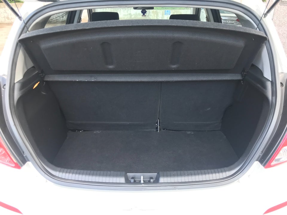 Hyundai i20 1,25 Classic Go! 5d