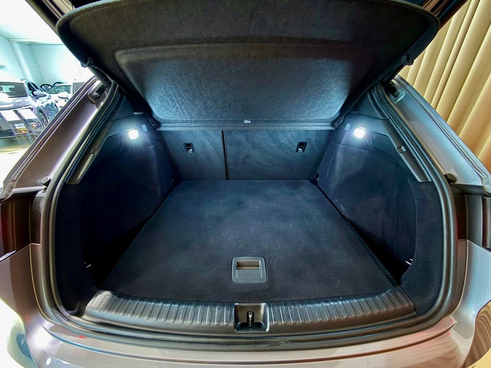 Audi Q4 e-tron 40 S-line 5d