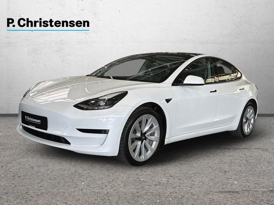 Tesla Model 3 RWD 4d