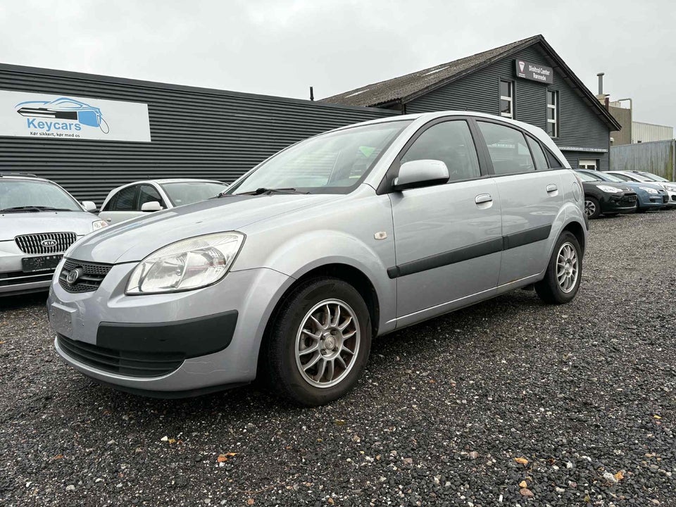 Kia Rio 1,4 EX 5d