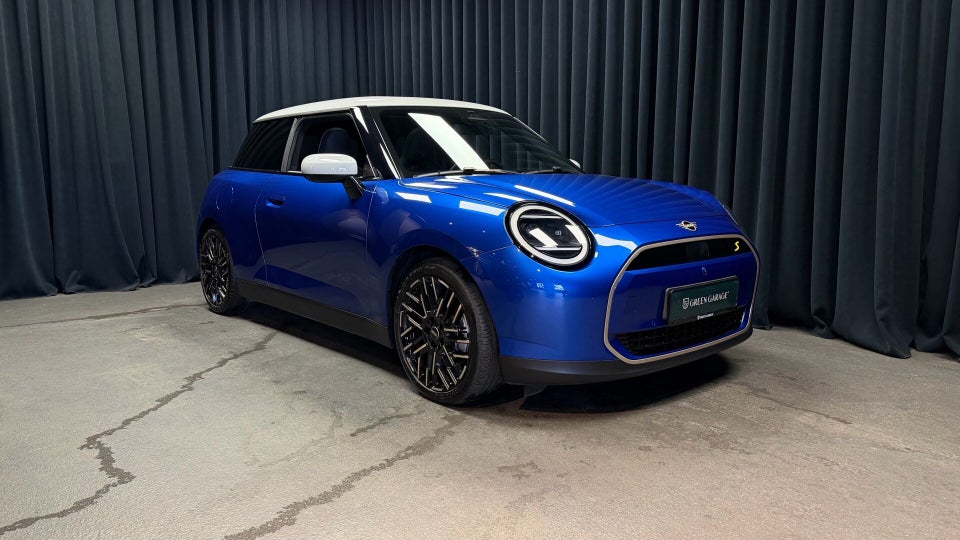 MINI Cooper SE Favoured Trim XL 3d