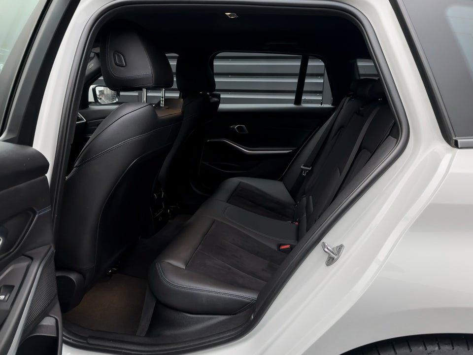 BMW 330e 2,0 Touring M-Sport aut. 5d