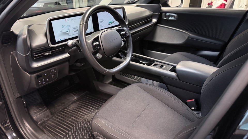 Hyundai Ioniq 6 53 Essential 4d