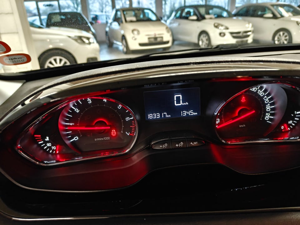 Peugeot 208 1,2 VTi Active 5d