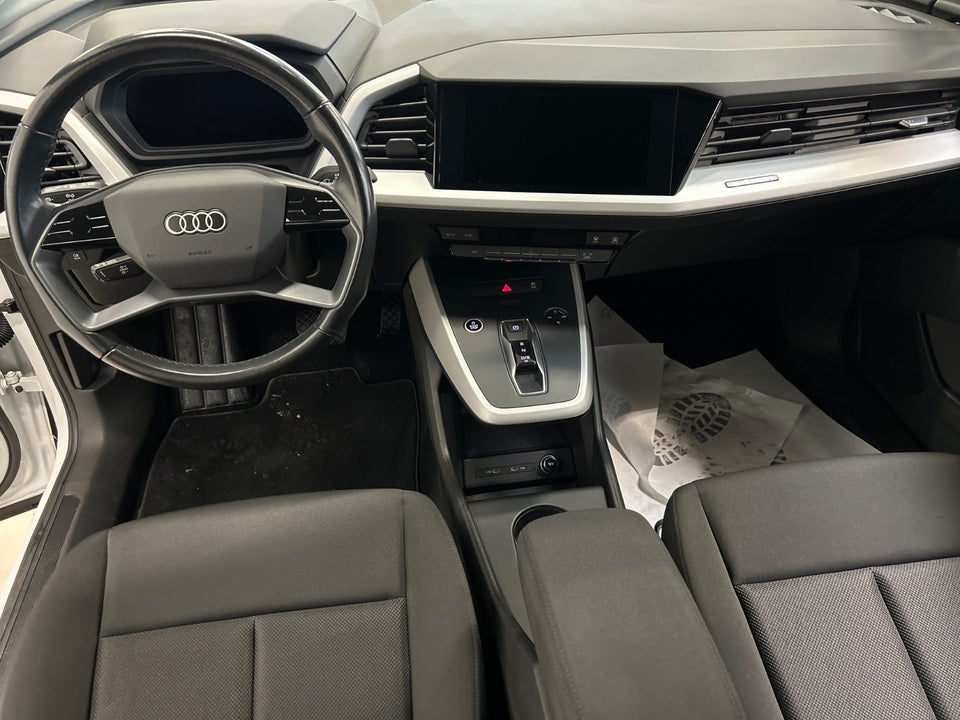 Audi Q4 e-tron 40  5d