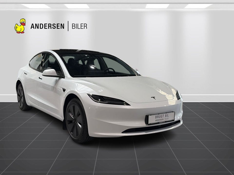 Tesla Model 3 Long Range RWD 4d