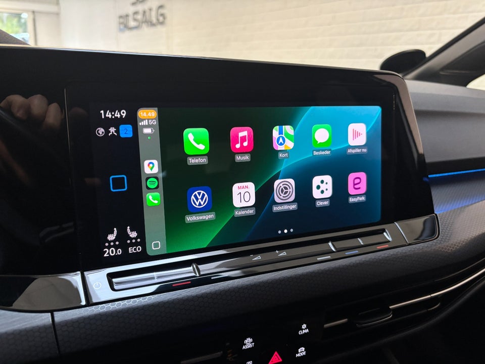 VW Golf VIII 1,4 GTE DSG 5d