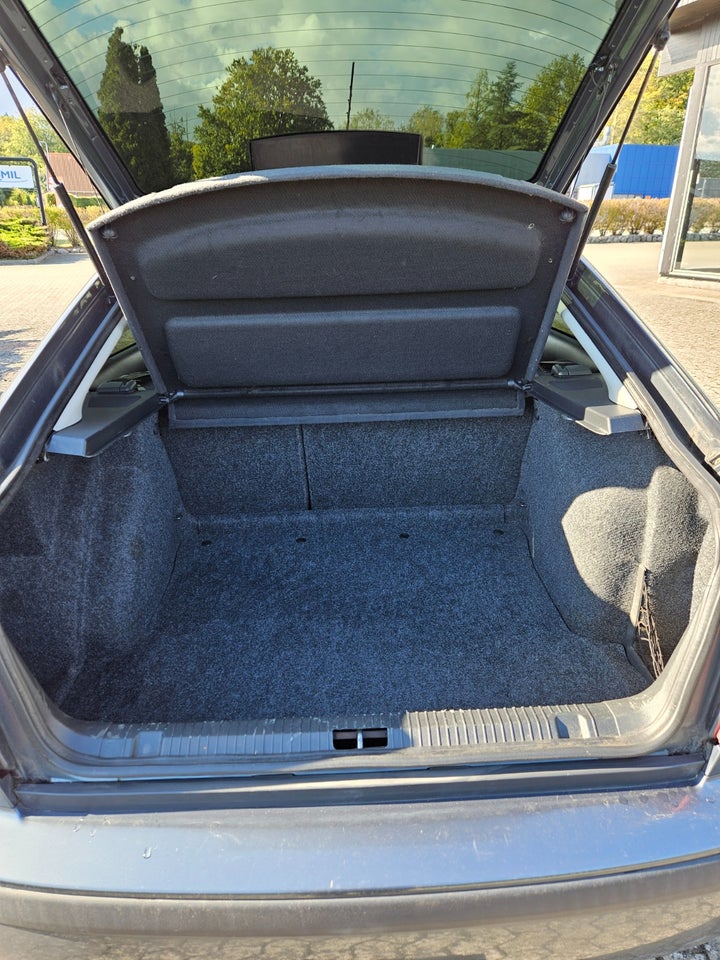 Skoda Octavia 1,6 Ambiente 5d