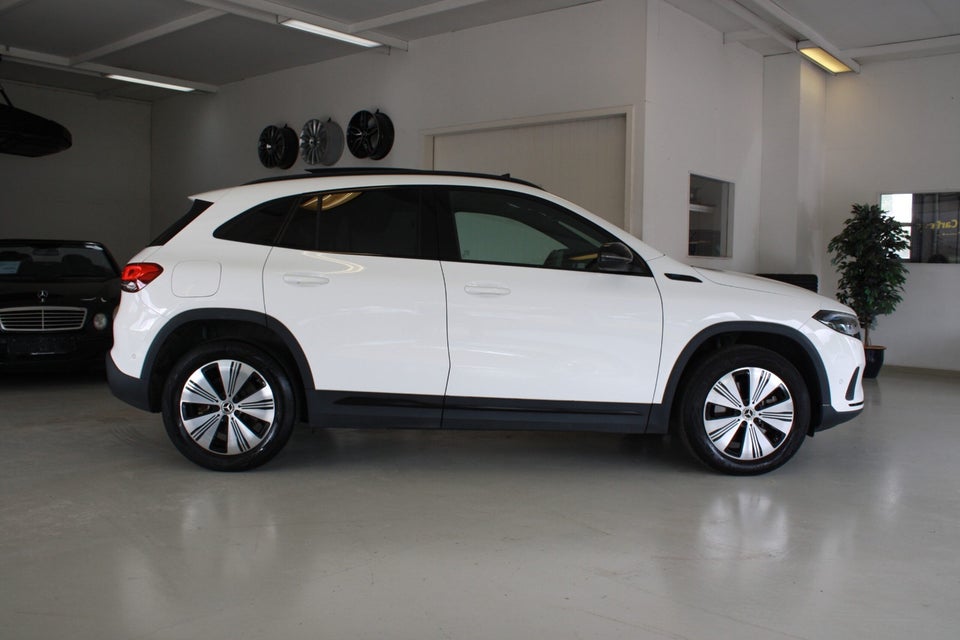 Mercedes EQA250 Progressive Line 5d