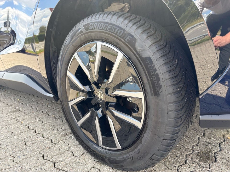 Toyota bZ4X 73 Active 5d