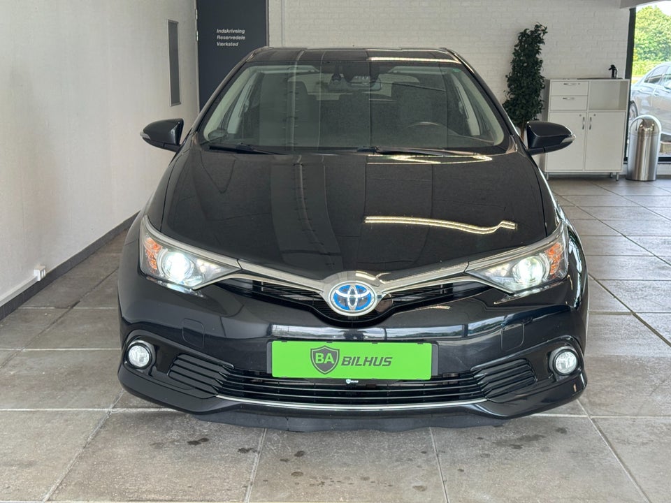 Toyota Auris 1,8 Hybrid H2 Comfort CVT 5d