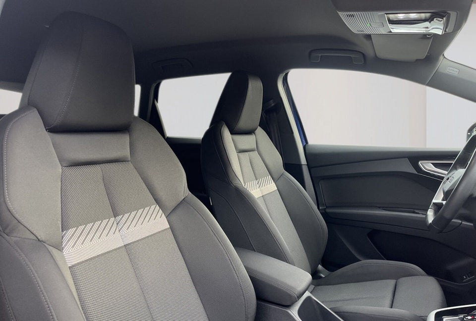 Audi Q4 e-tron 45 Advance quattro 5d