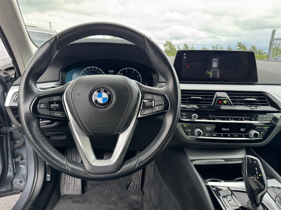 BMW 520d 2,0 Touring Connected aut. 5d