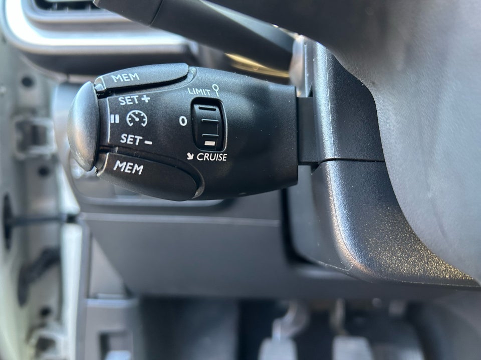 Citroën C3 1,2 PureTech 83 Shine 5d