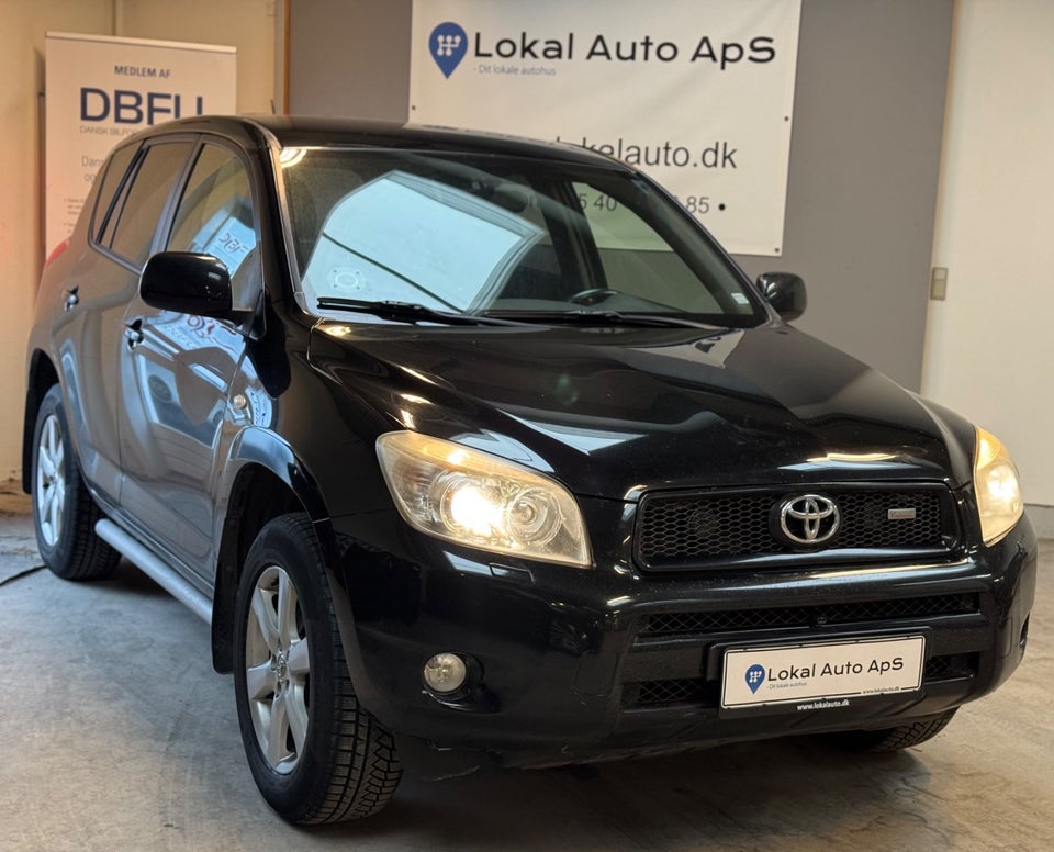 Toyota RAV4 2,0 VVT-i aut. 4x4 5d
