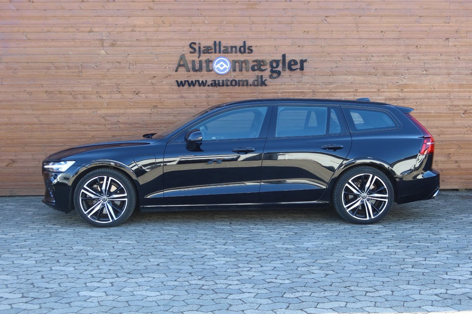 Volvo V60 2,0 T6 ReCharge R-Design aut. AWD 5d