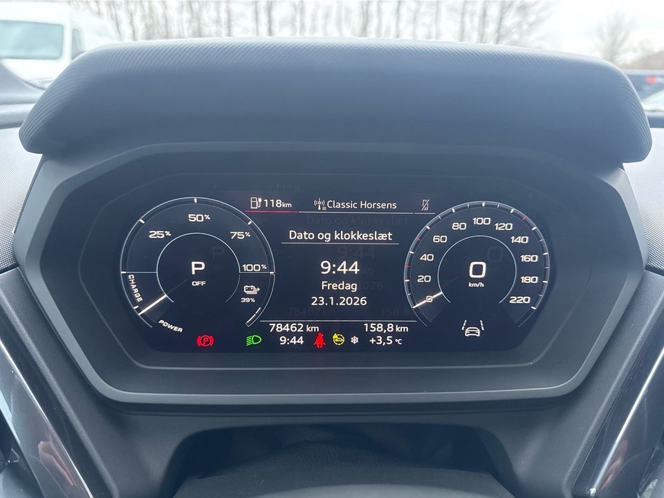 Audi Q4 e-tron 40 S-line 5d