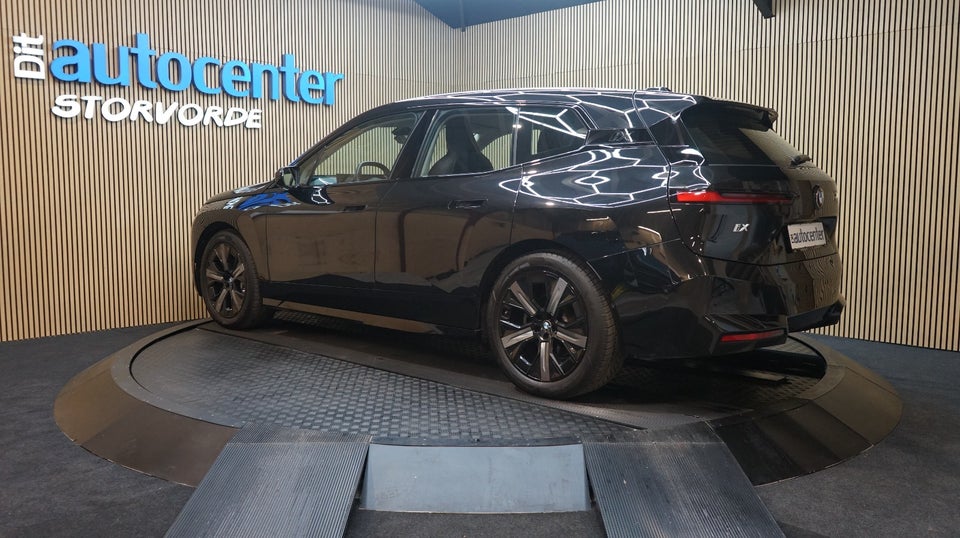 BMW iX xDrive45 5d