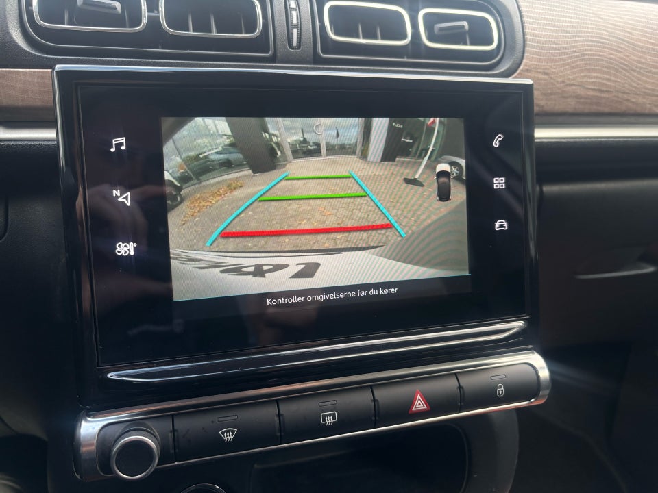 Citroën C3 1,2 PureTech 83 Shine Sport 5d