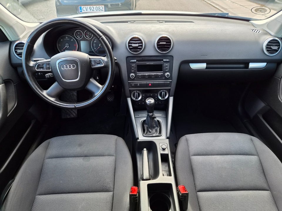 Audi A3 1,6 TDi Ambiente Sportback 5d