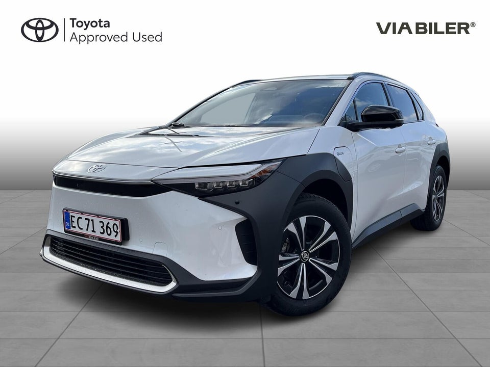 Toyota bZ4X Executive 5d