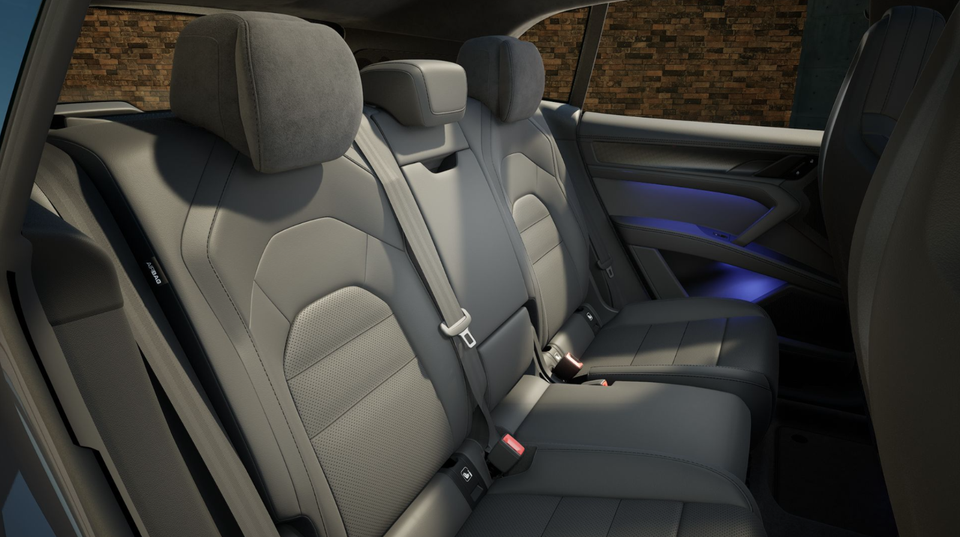 Porsche Cayenne Turbo Electric 5d