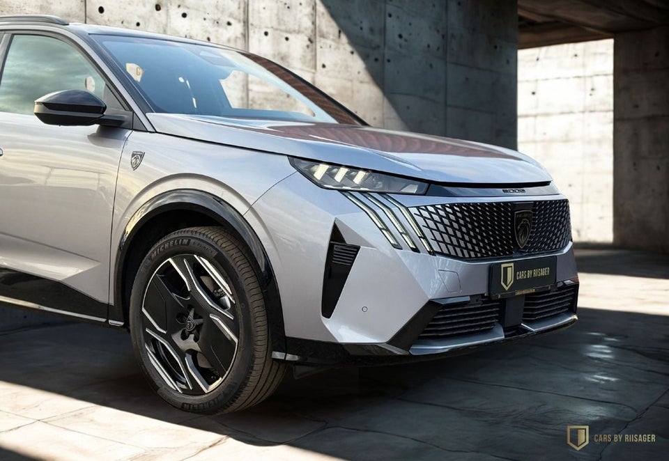 Peugeot e-5008 77 GT 7prs 5d