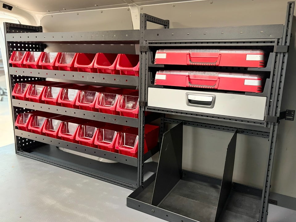 VW Transporter 2,0 TDi 102 Kassevogn kort