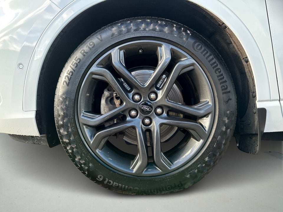 Ford Kuga 2,5 PHEV ST-Line X CVT 5d