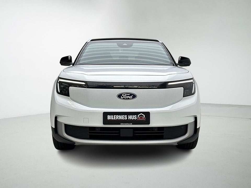 Ford Explorer 82 Premium Extended Range 5d