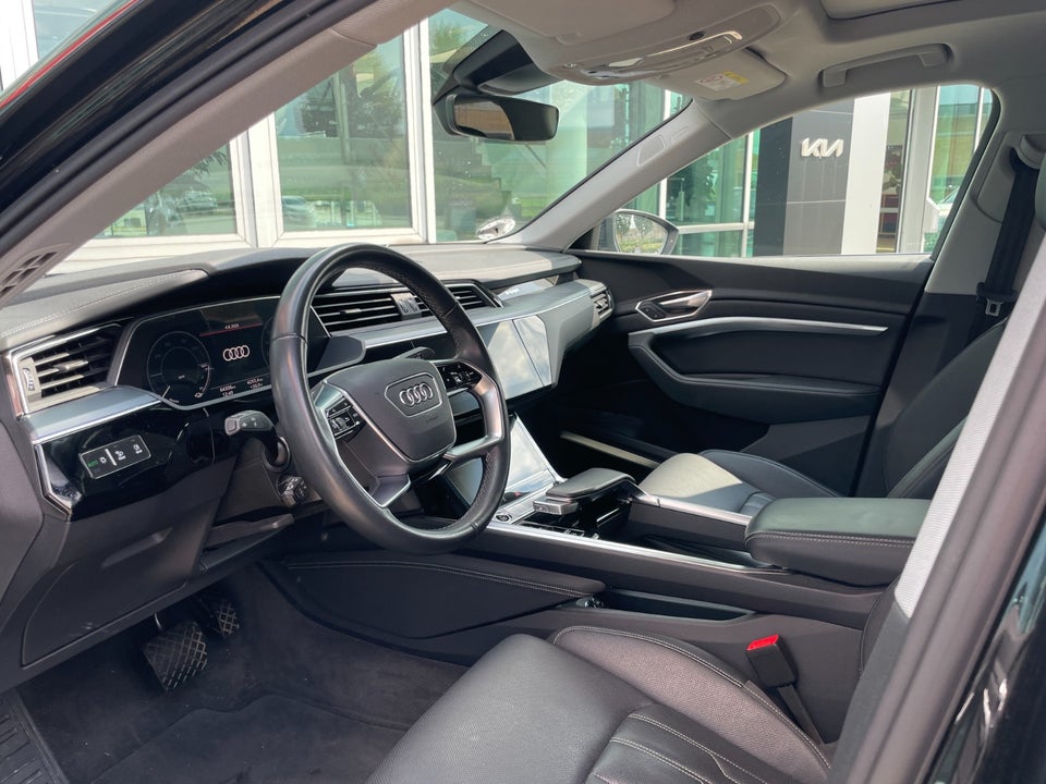 Audi Q8 e-tron 55 S-line Sportback quattro 5d