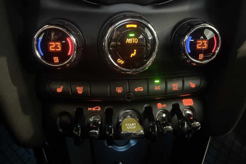 MINI Cooper SE Classic Trim 3d