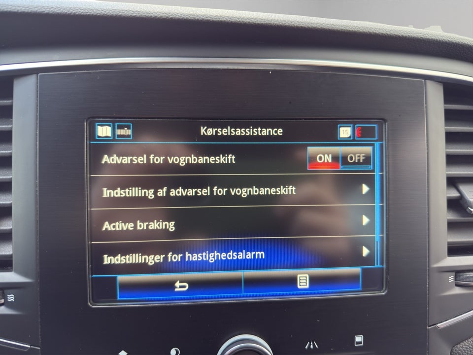 Renault Megane IV 1,3 TCe 140 Zen Sport Tourer 5d