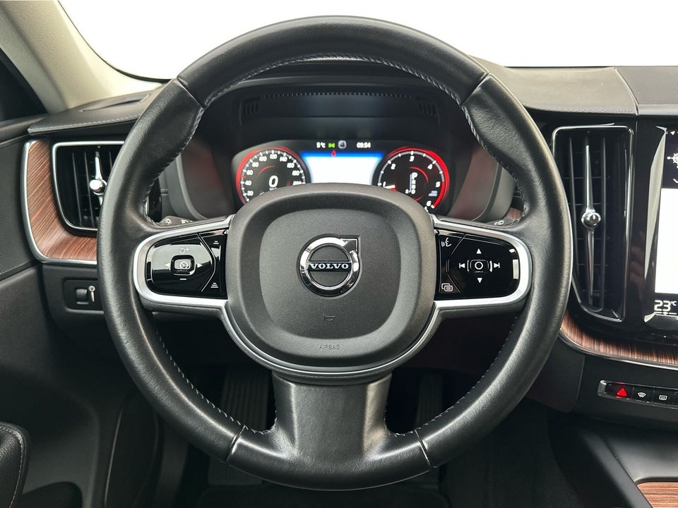 Volvo XC60 2,0 D4 200 Inscription aut. 5d
