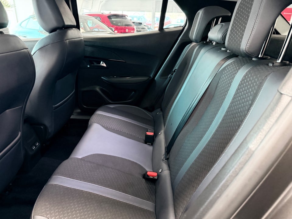 Peugeot 2008 1,5 BlueHDi 100 Active 5d
