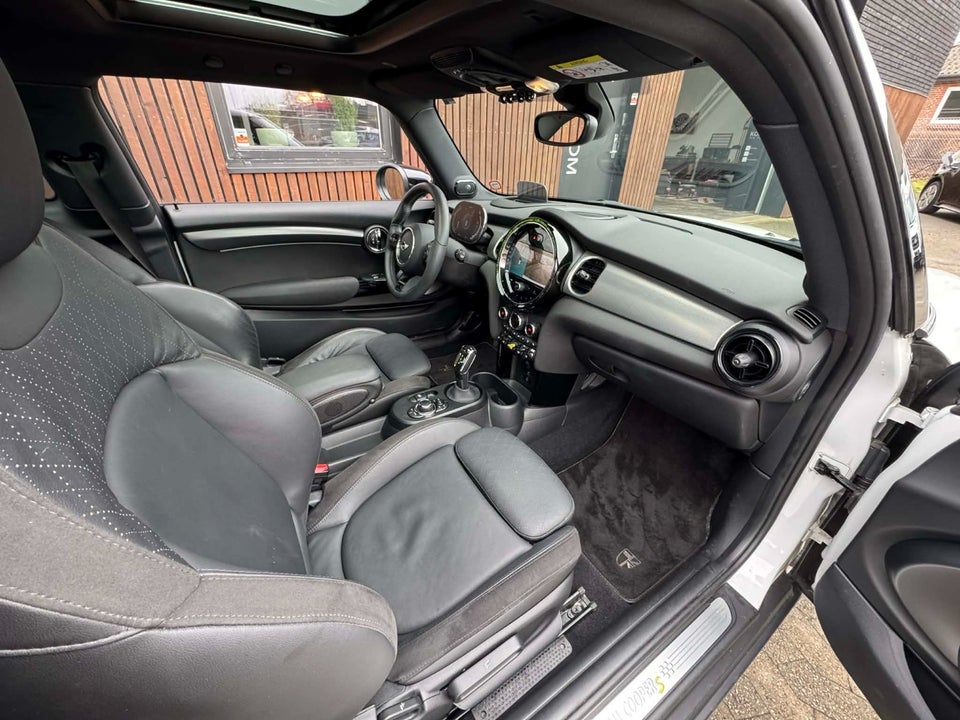 MINI Cooper SE Yours Trim 3d