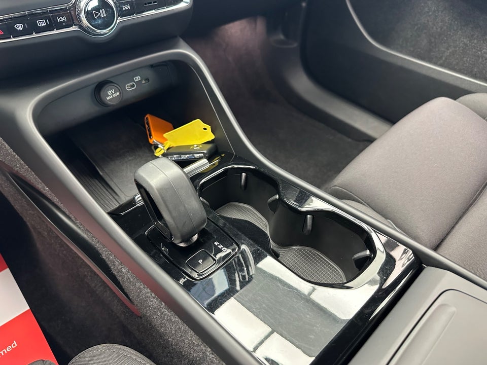 Volvo XC40 ReCharge Extended Range Plus 5d